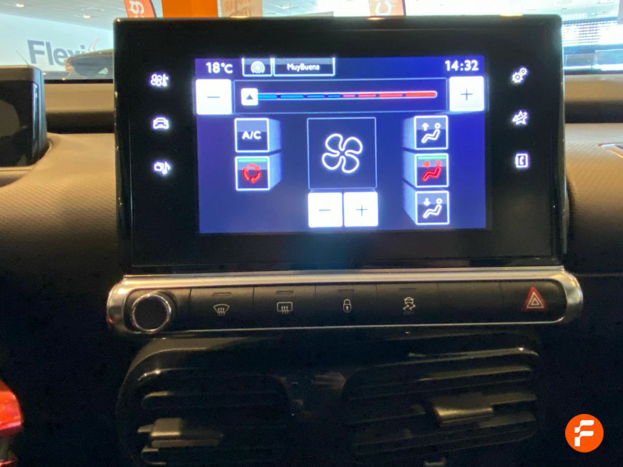 Foto Citroën C4 Cactus 16