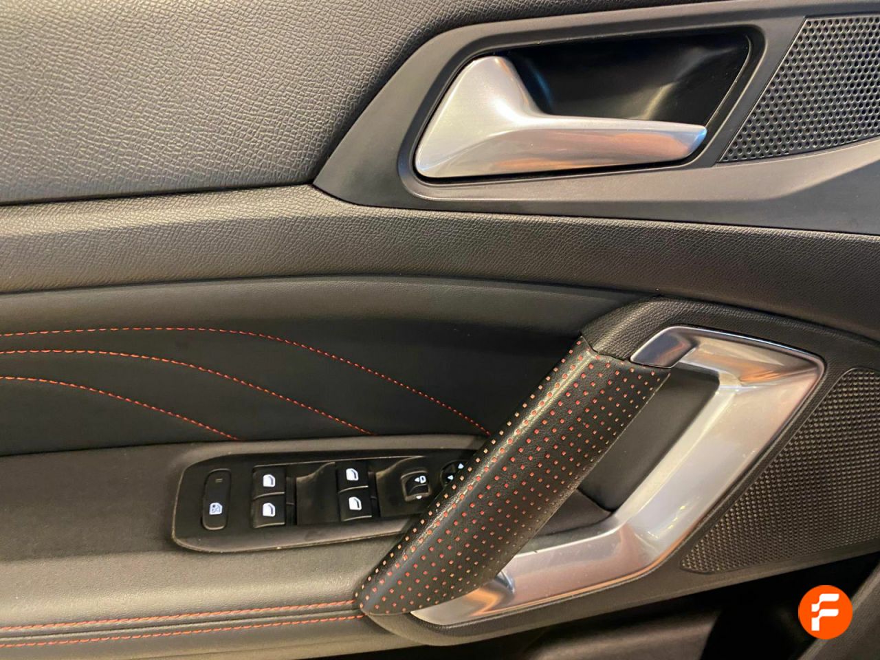 Foto Peugeot 308 10