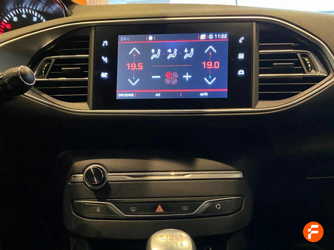 Foto Peugeot 308 19