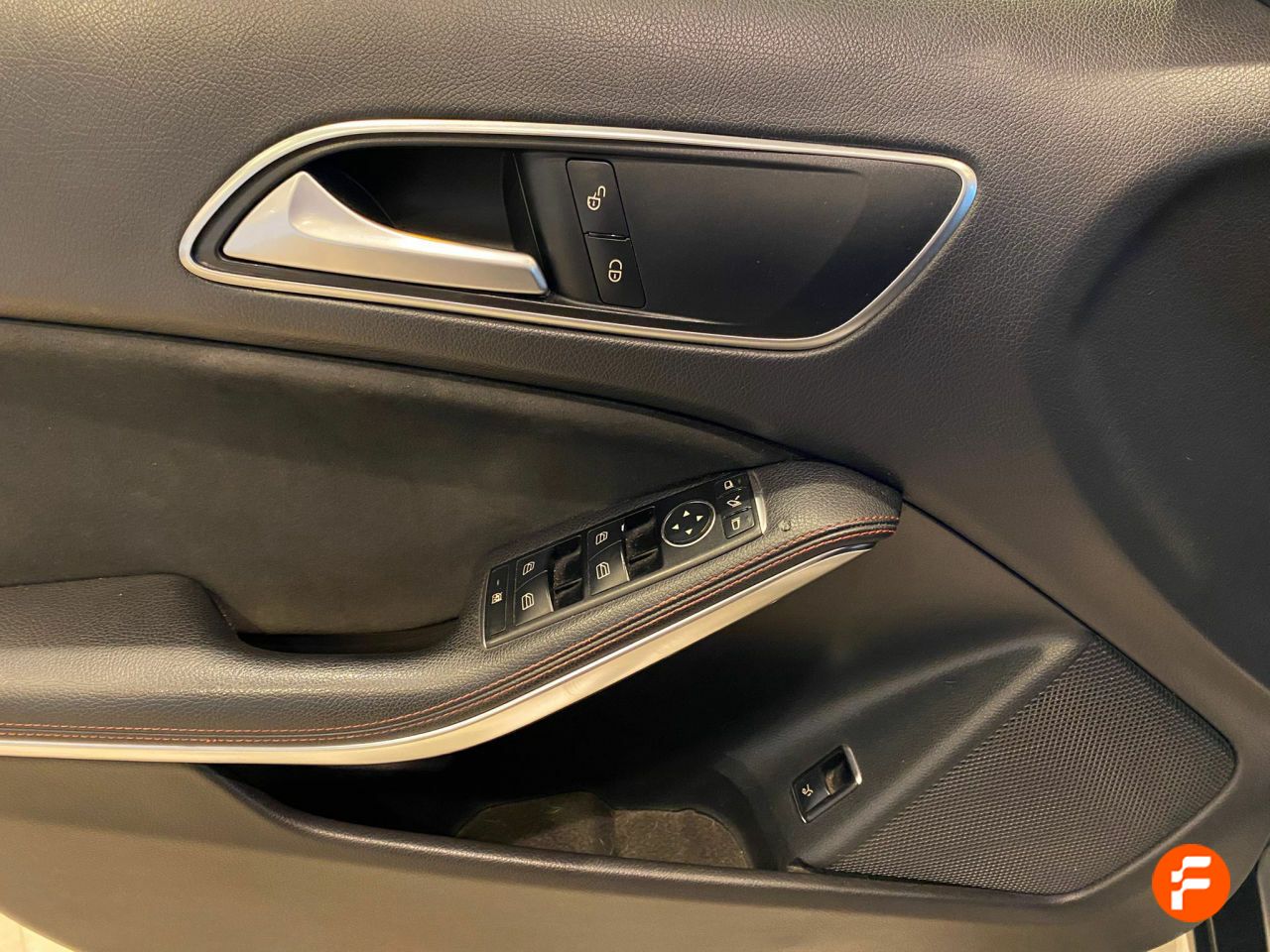 Foto Mercedes-Benz Clase GLA 11