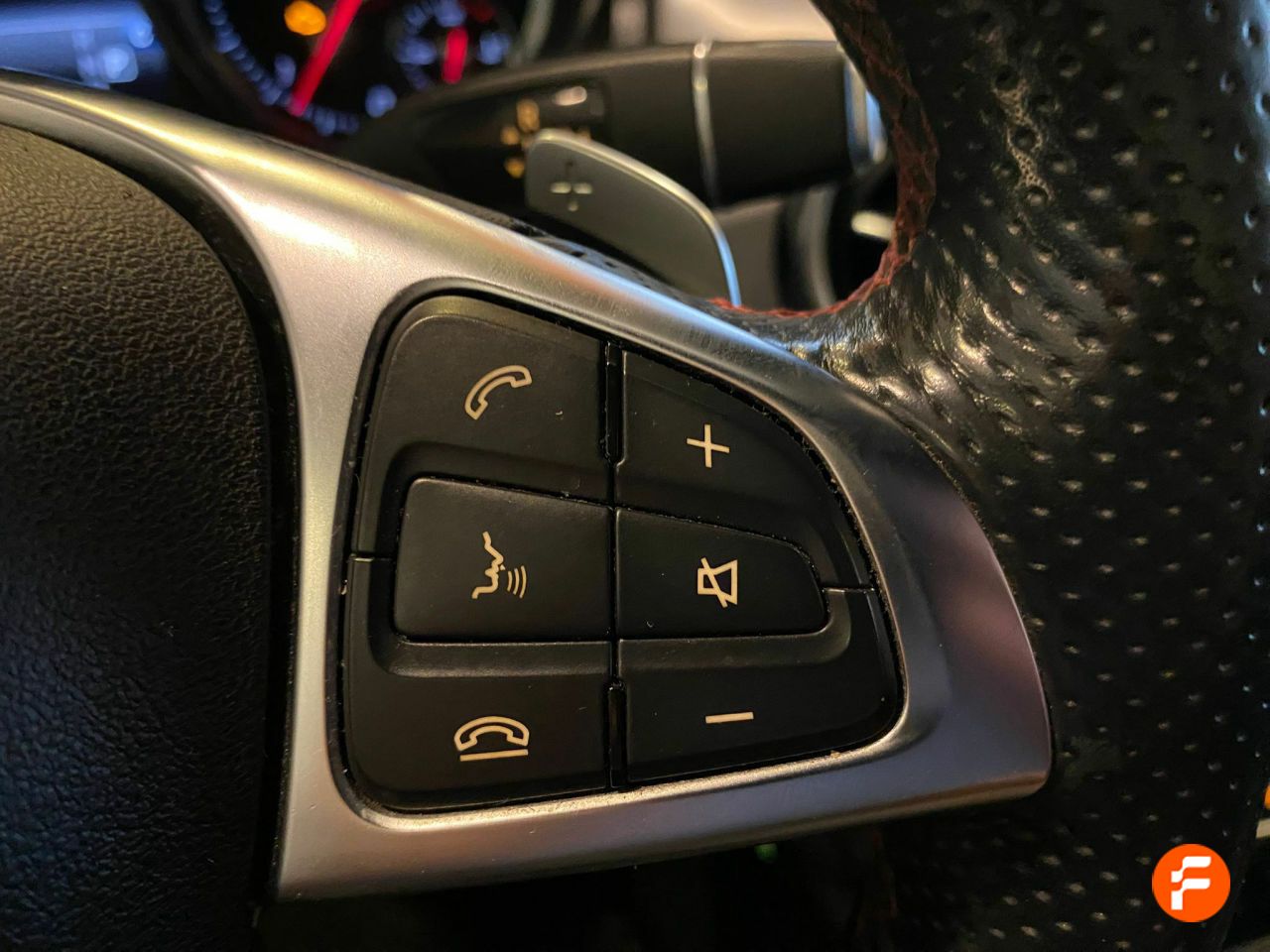 Foto Mercedes-Benz Clase GLA 17