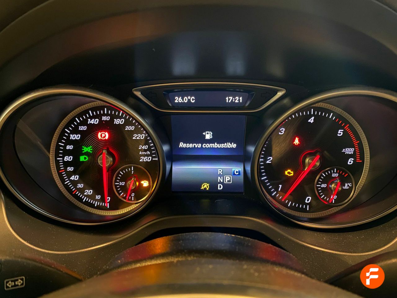 Foto Mercedes-Benz Clase GLA 18