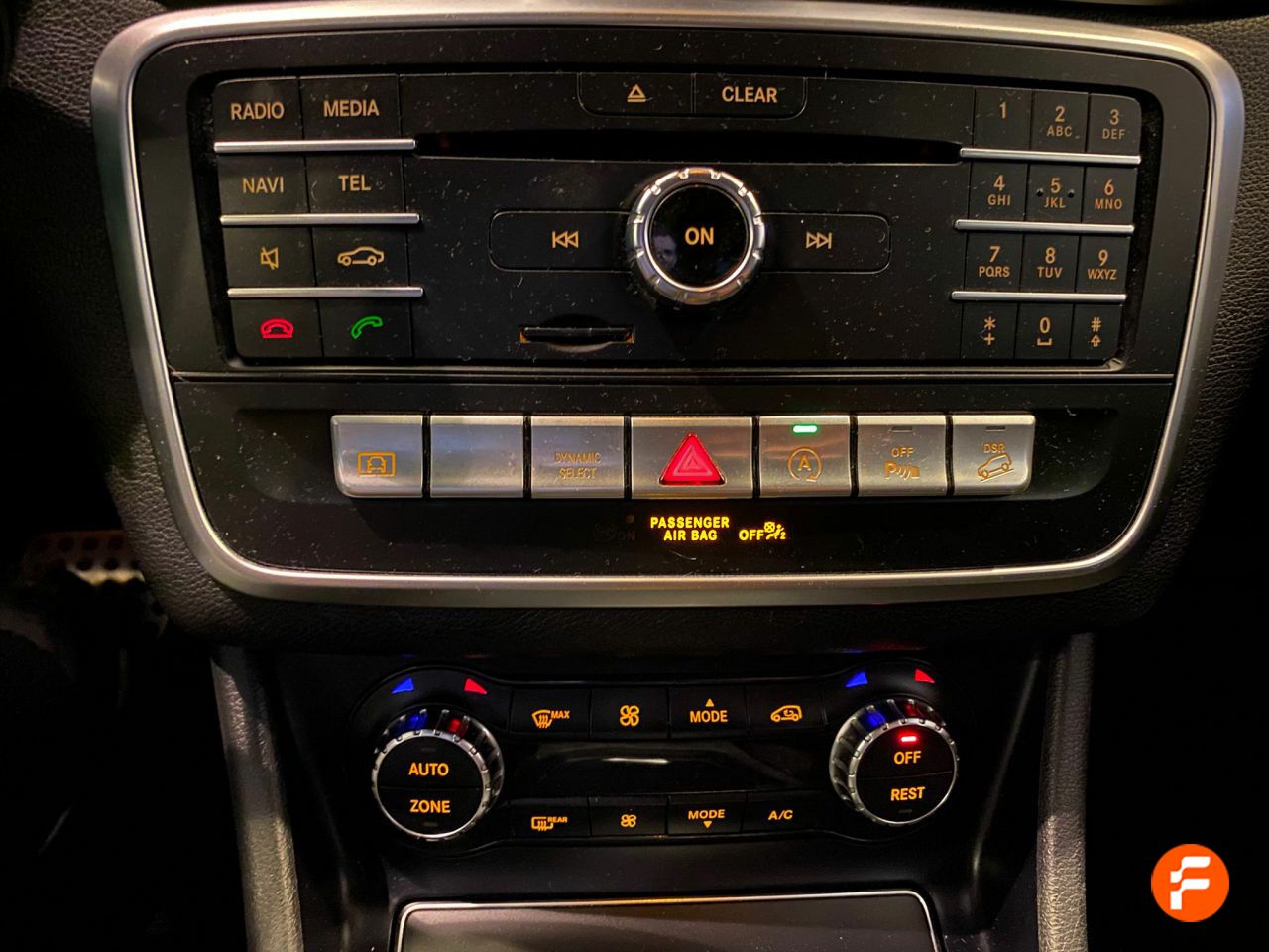 Foto Mercedes-Benz Clase GLA 24