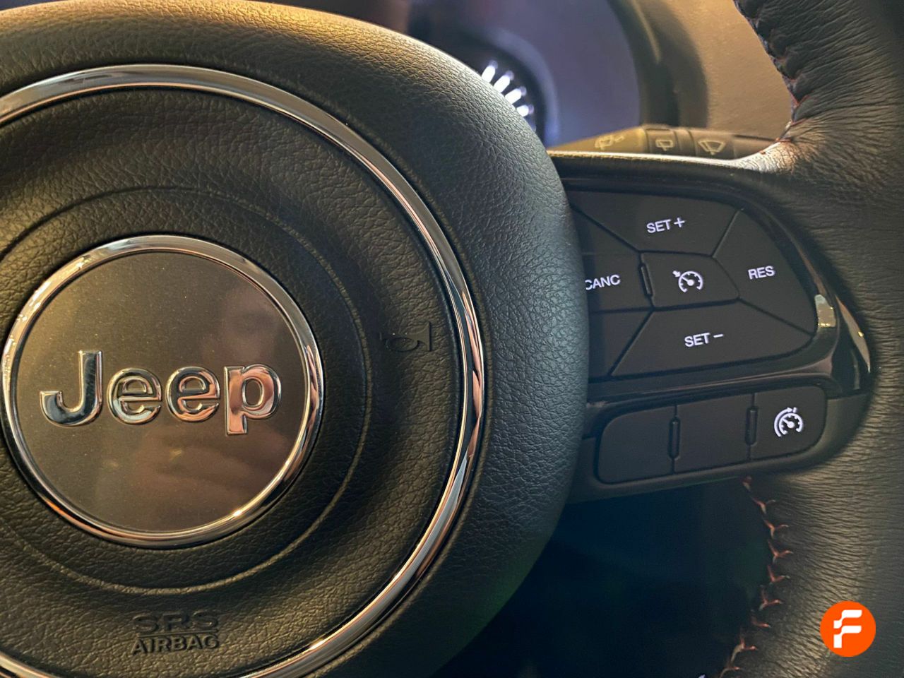 Foto Jeep Renegade 14