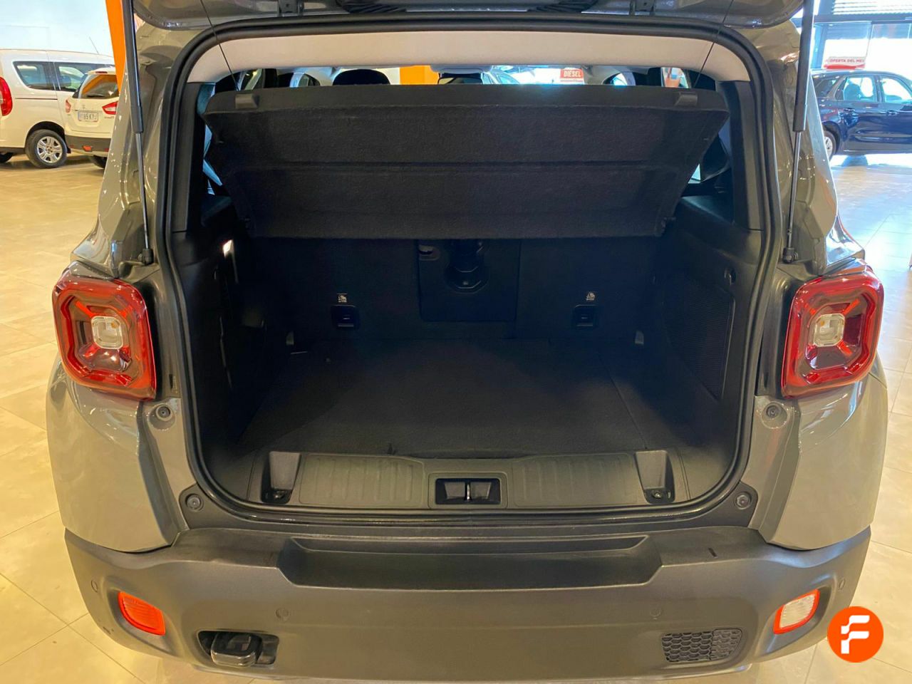 Foto Jeep Renegade 32