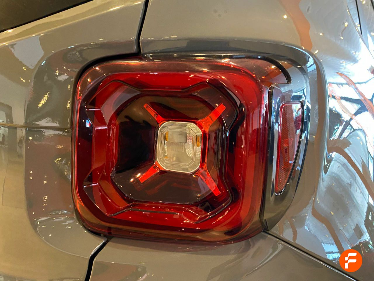 Foto Jeep Renegade 42