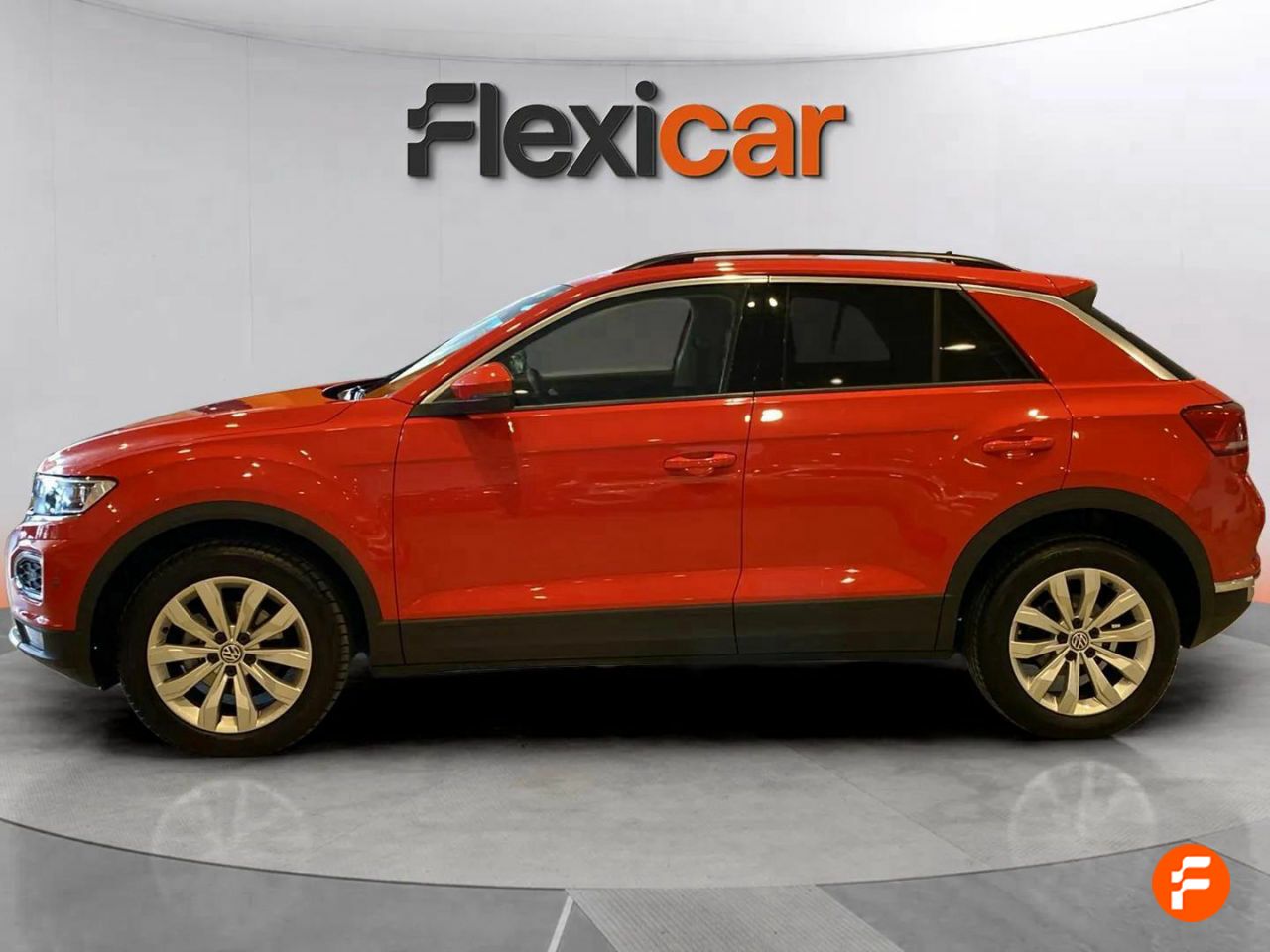 Foto Volkswagen T-Roc 4