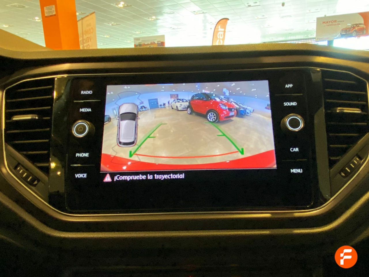 Foto Volkswagen T-Roc 18