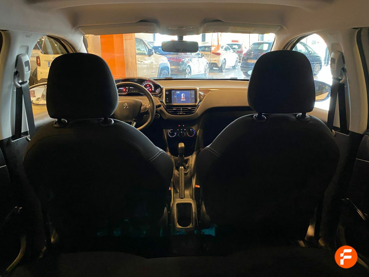 Foto Peugeot 208 23