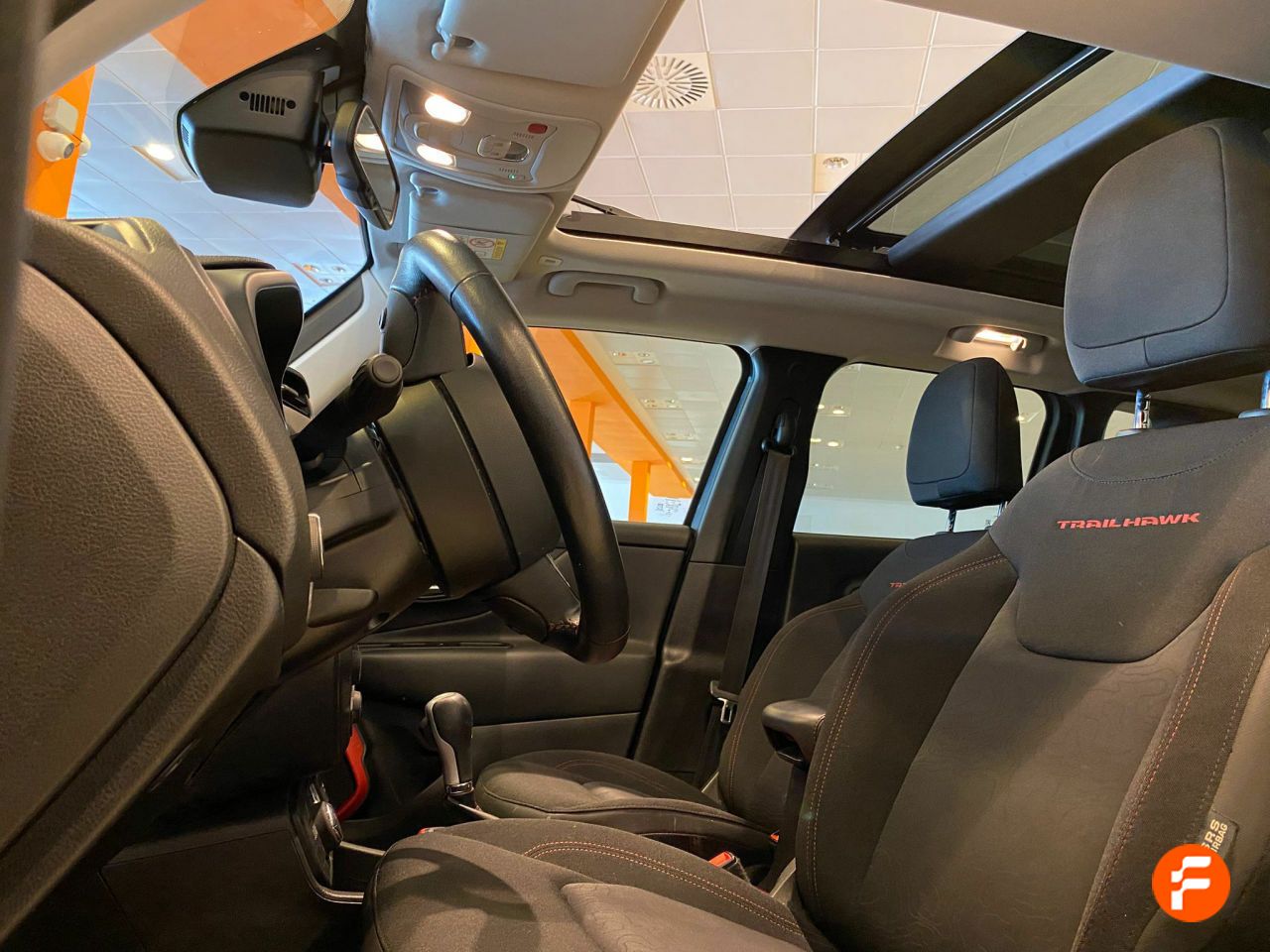 Foto Jeep Renegade 10