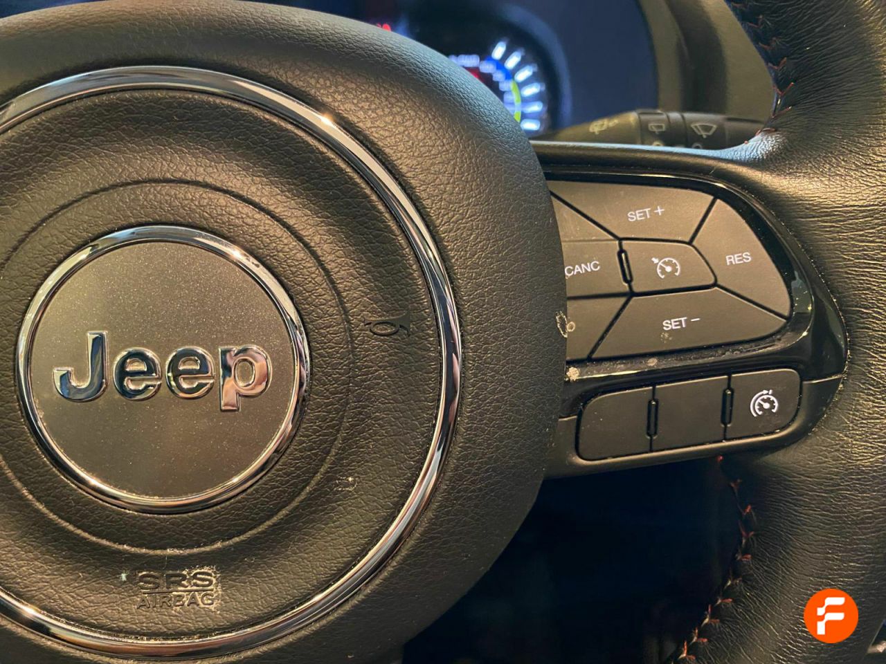 Foto Jeep Renegade 13