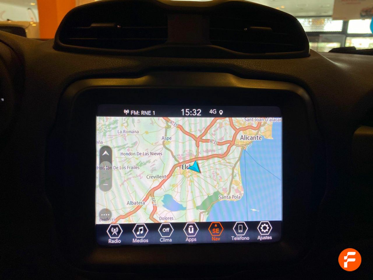 Foto Jeep Renegade 16