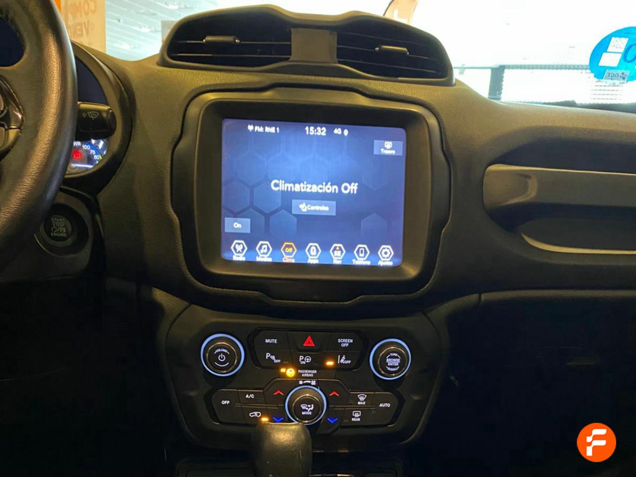Foto Jeep Renegade 18