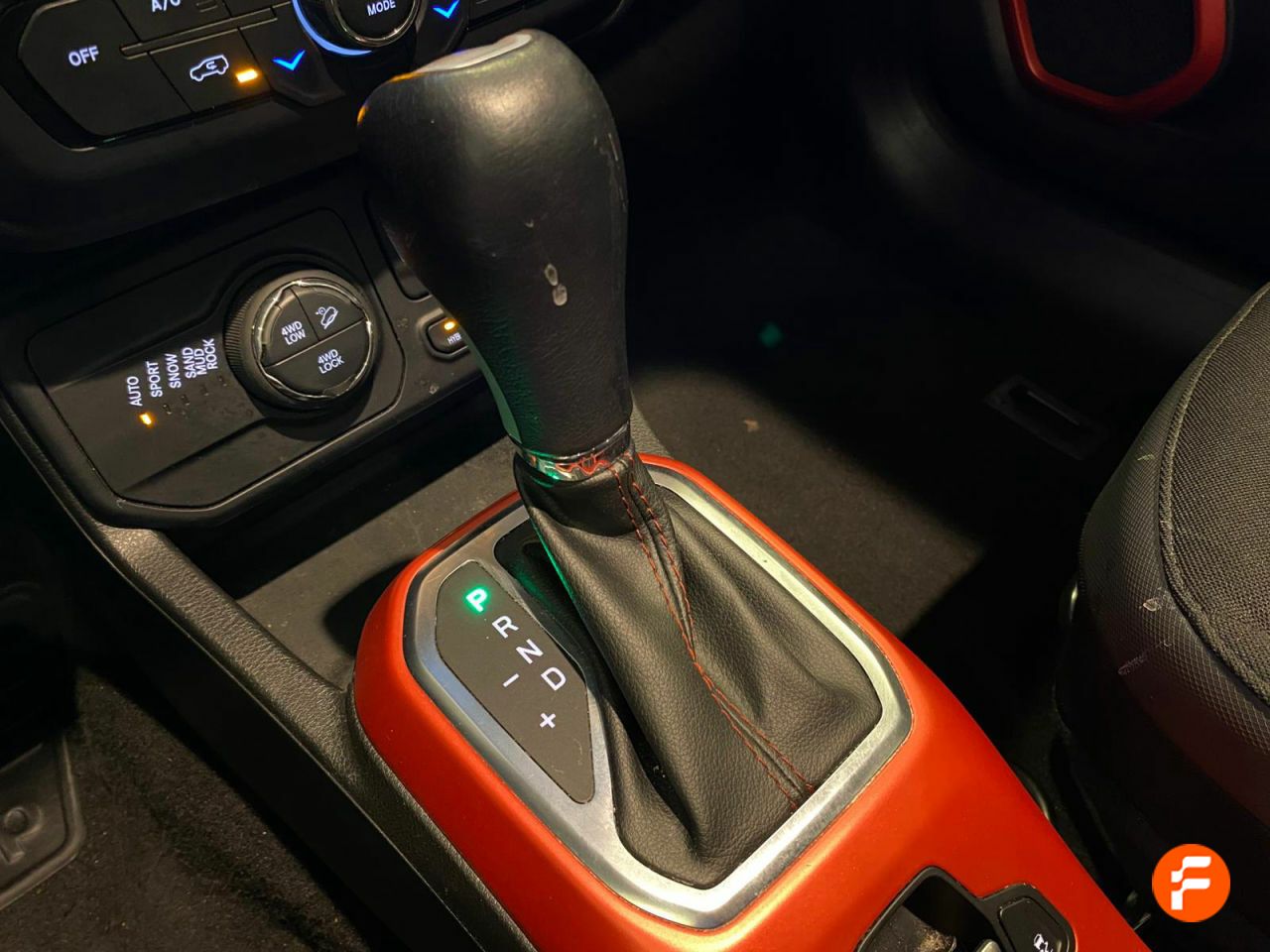 Foto Jeep Renegade 22