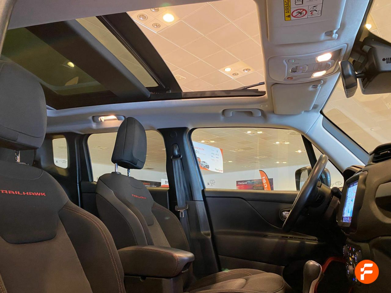 Foto Jeep Renegade 29