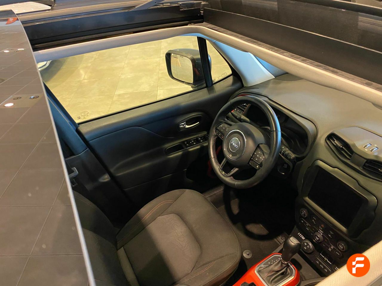 Foto Jeep Renegade 34