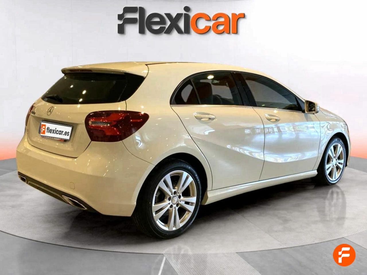 Foto Mercedes-Benz Clase A 8