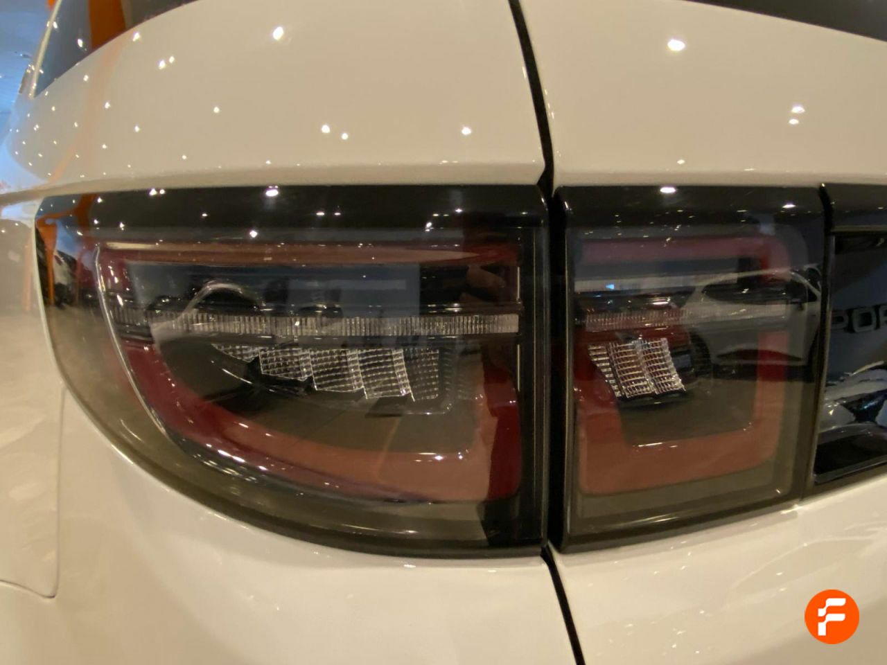 Foto Land-Rover Discovery Sport 32