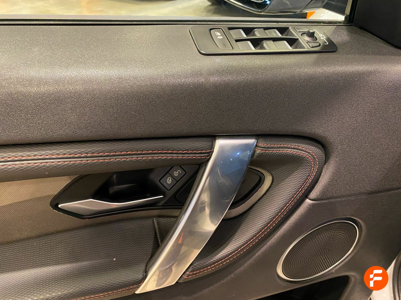 Foto Land-Rover Discovery Sport 10