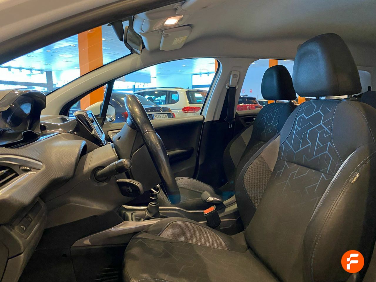 Foto Peugeot 2008 11
