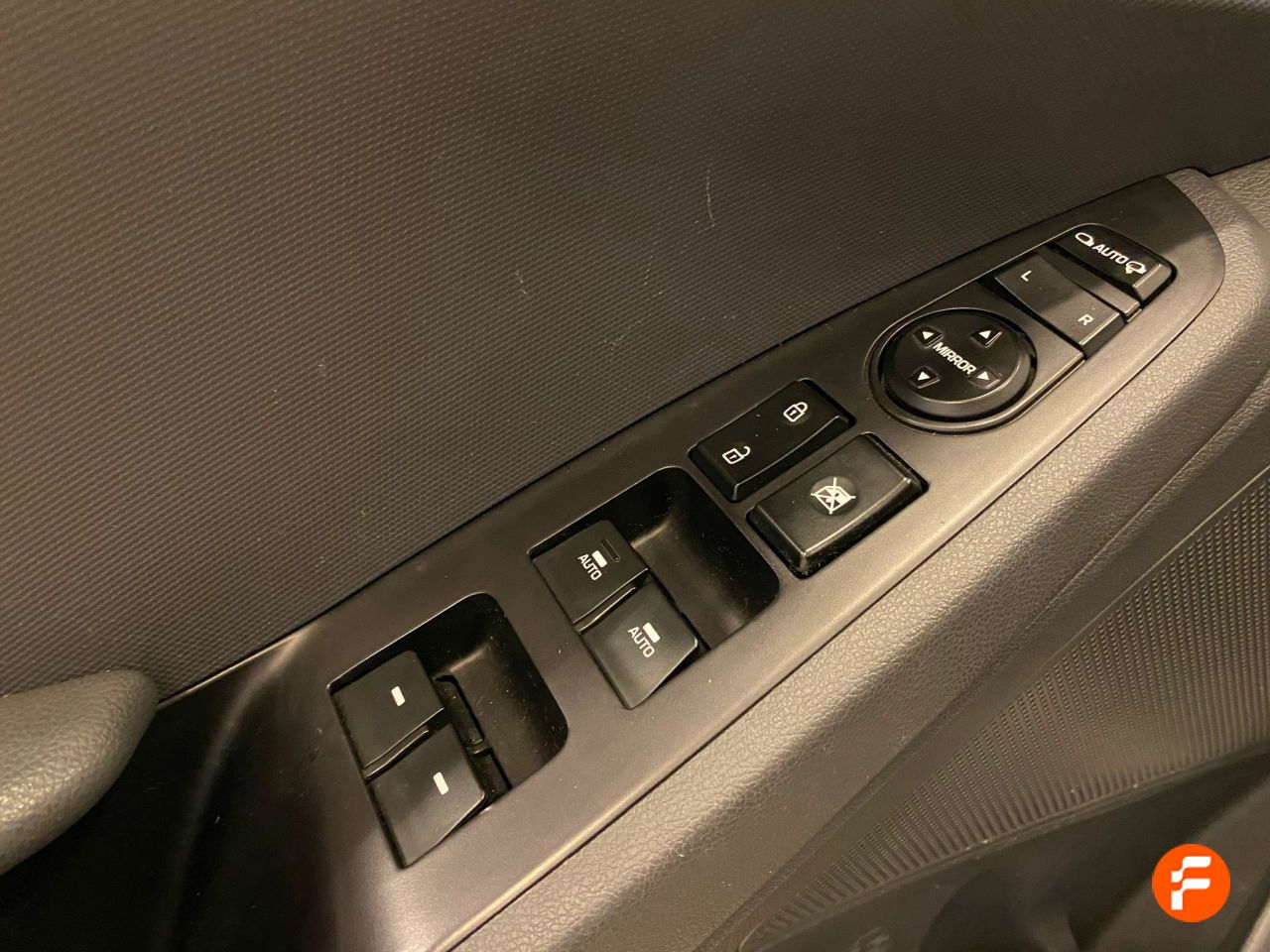 Foto Hyundai IONIQ 10