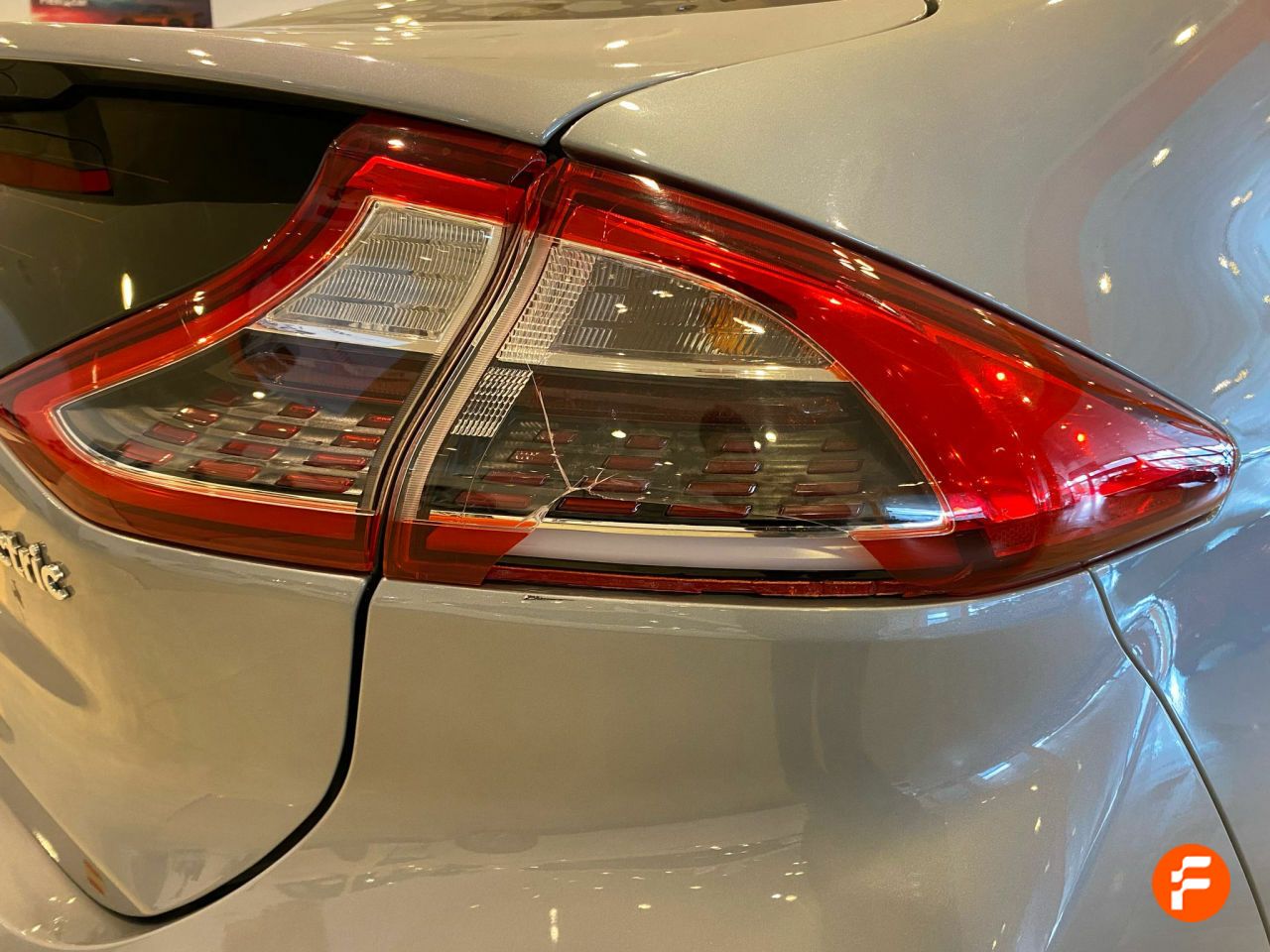 Foto Hyundai IONIQ 44