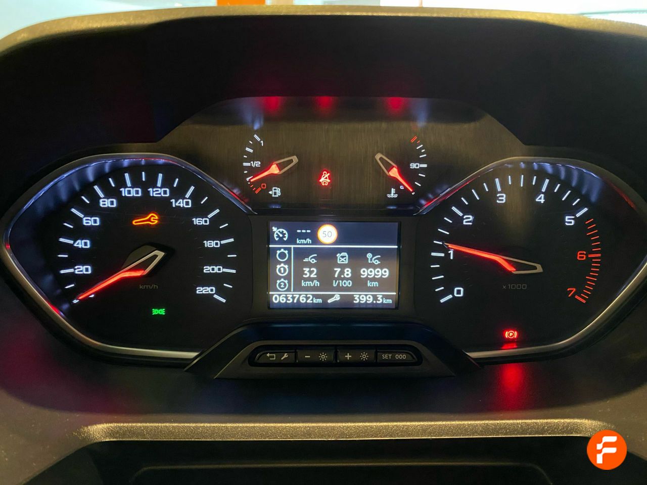 Foto Peugeot Rifter 12
