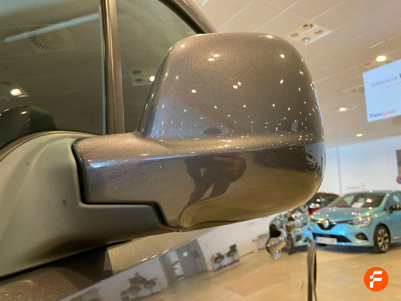 Foto Peugeot Rifter 32