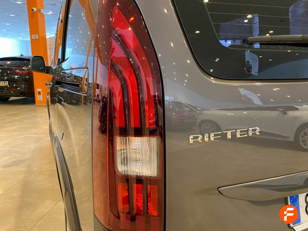 Foto Peugeot Rifter 34