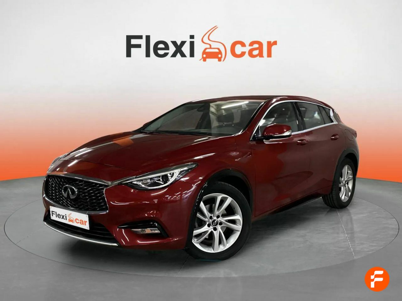 Foto Infiniti Q30 2