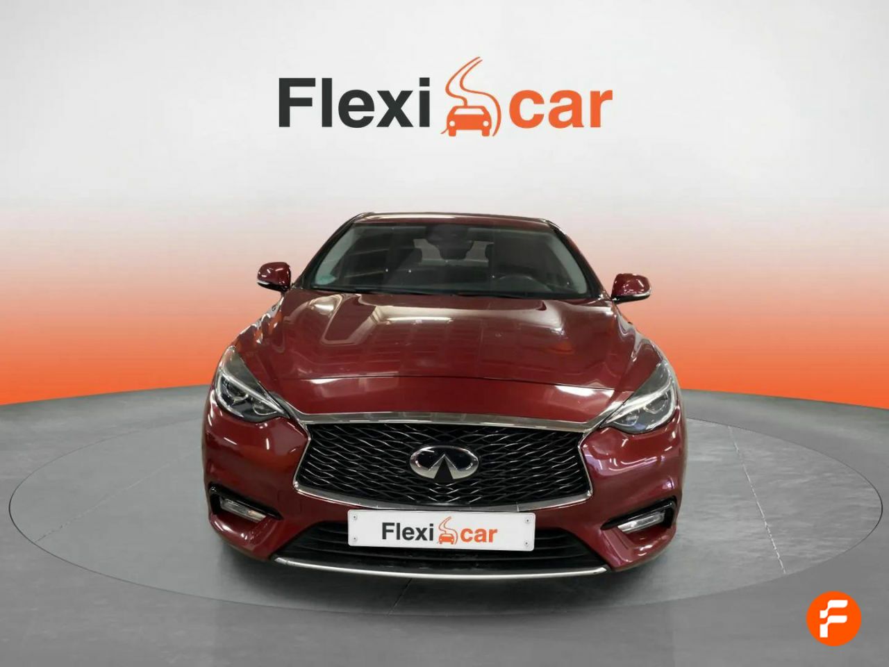 Foto Infiniti Q30 3
