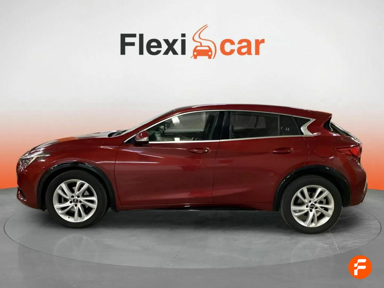 Foto Infiniti Q30 4