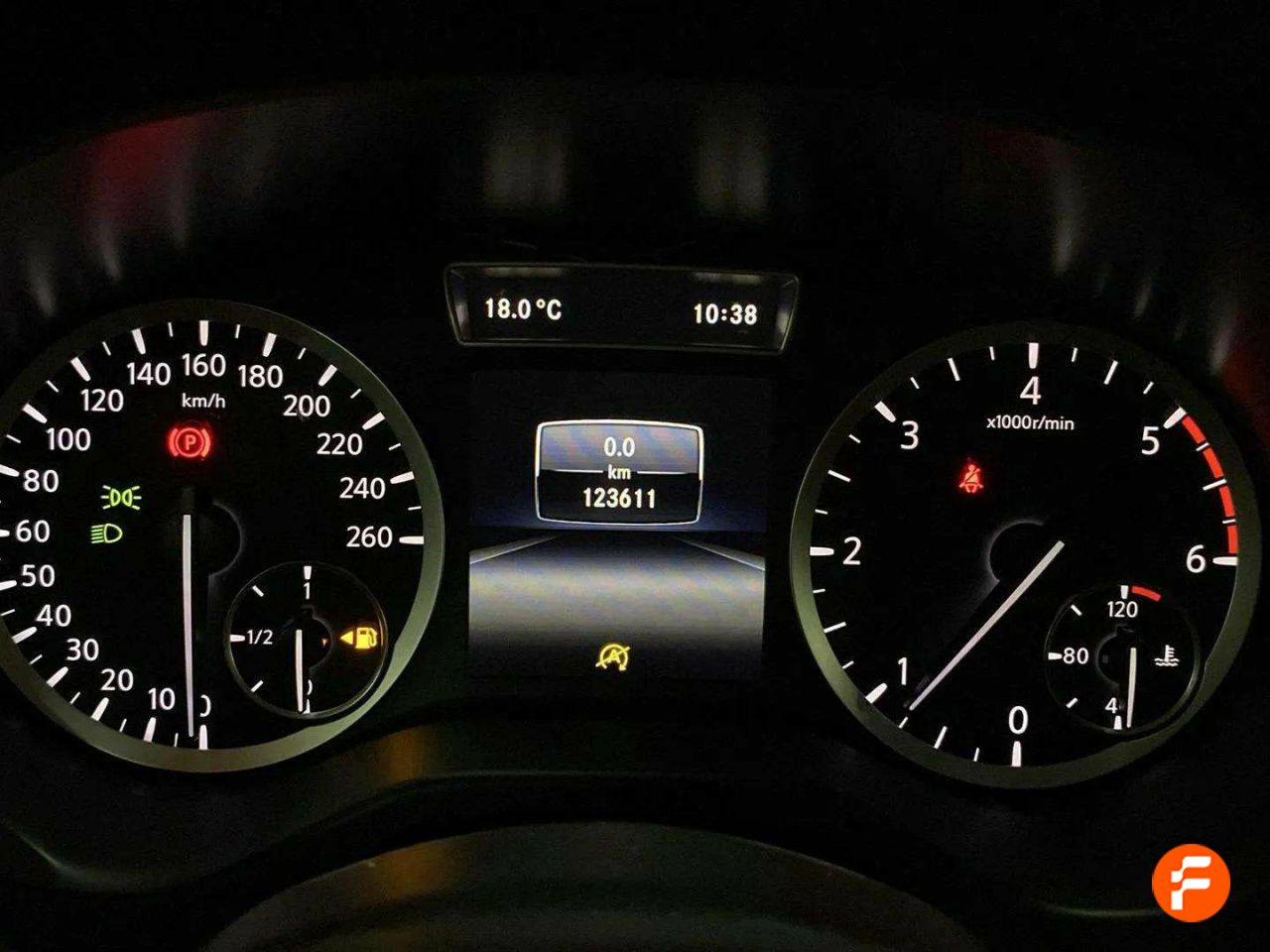 Foto Infiniti Q30 15