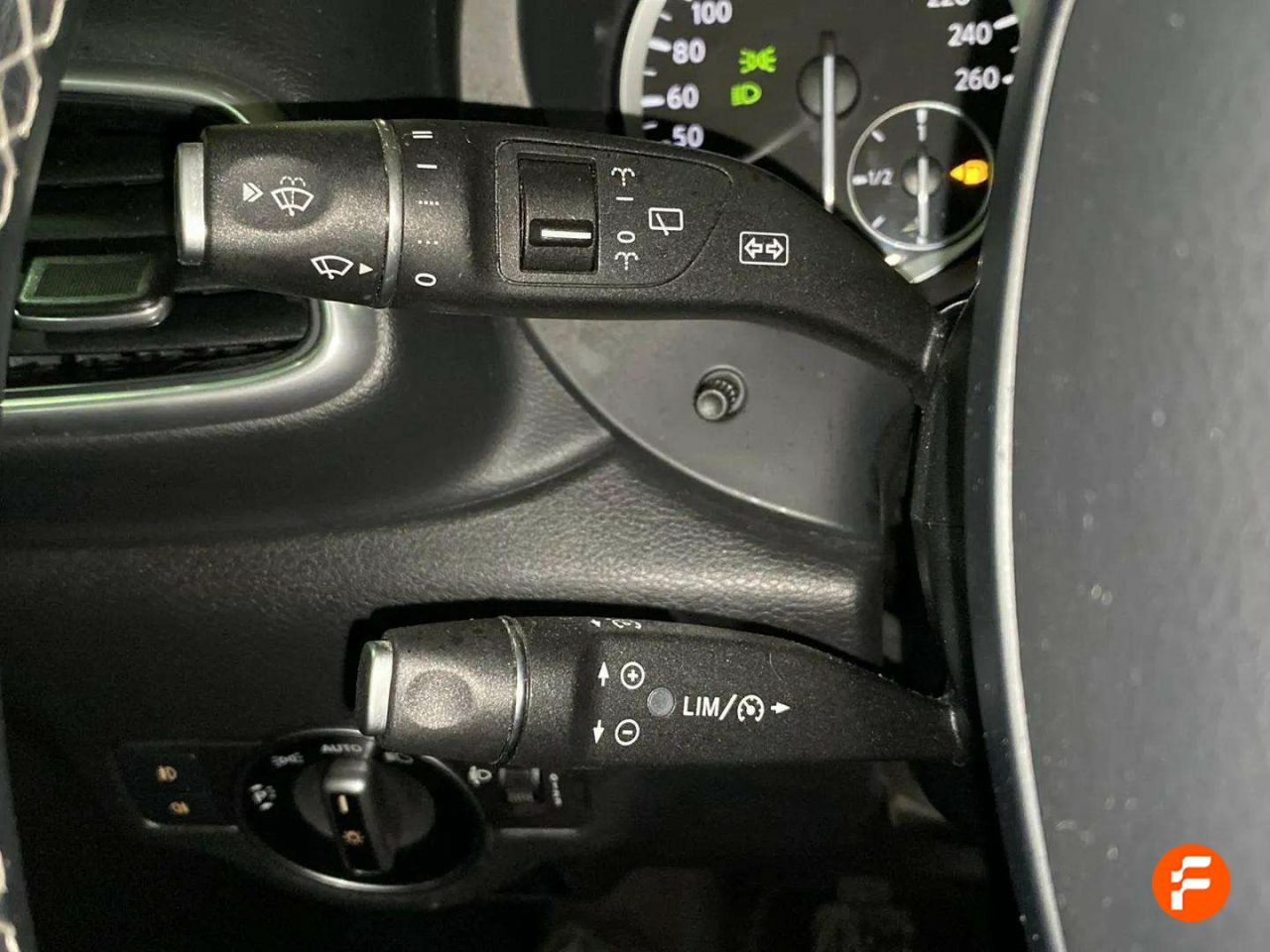 Foto Infiniti Q30 18