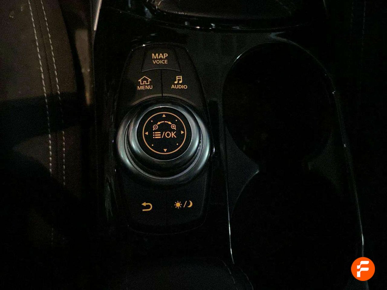 Foto Infiniti Q30 28
