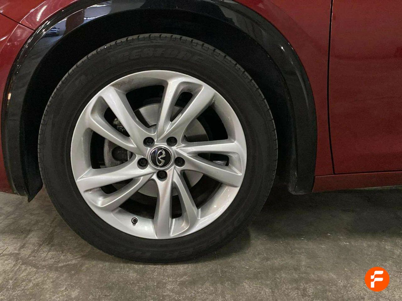 Foto Infiniti Q30 32