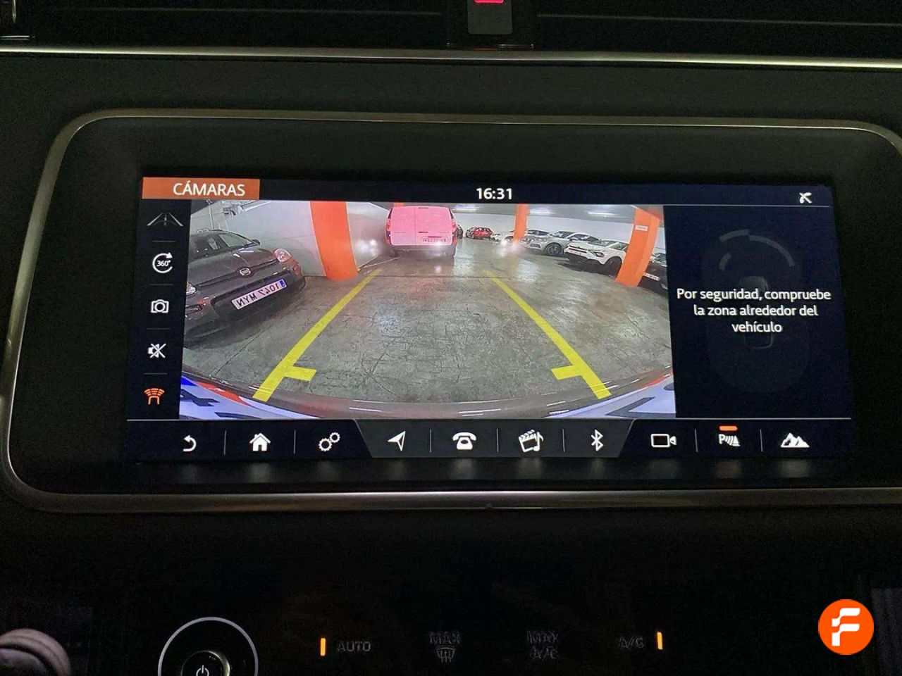 Foto Land-Rover Range Rover Evoque 24