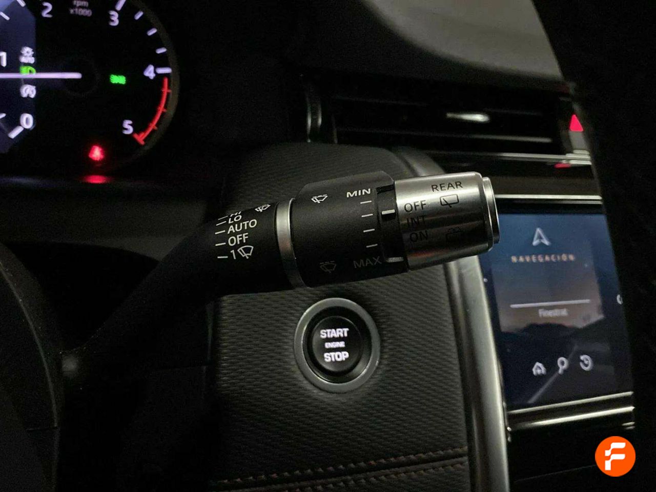 Foto Land-Rover Discovery Sport 17