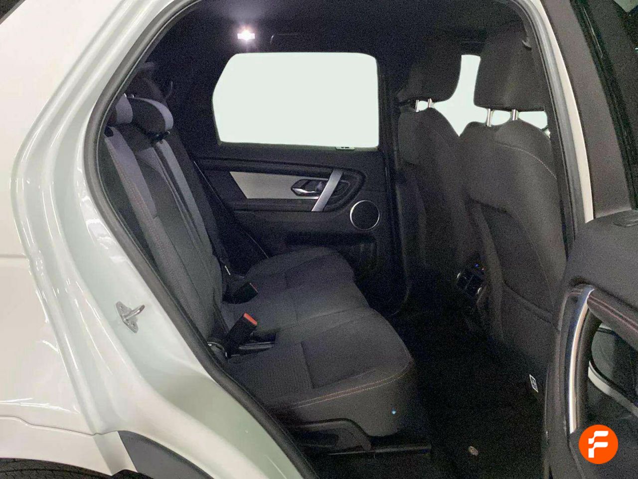 Foto Land-Rover Discovery Sport 28