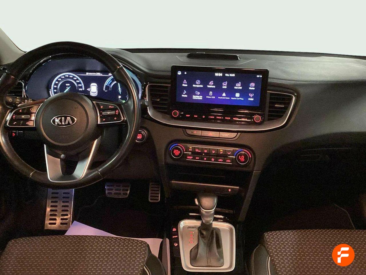 Foto Kia XCeed 13