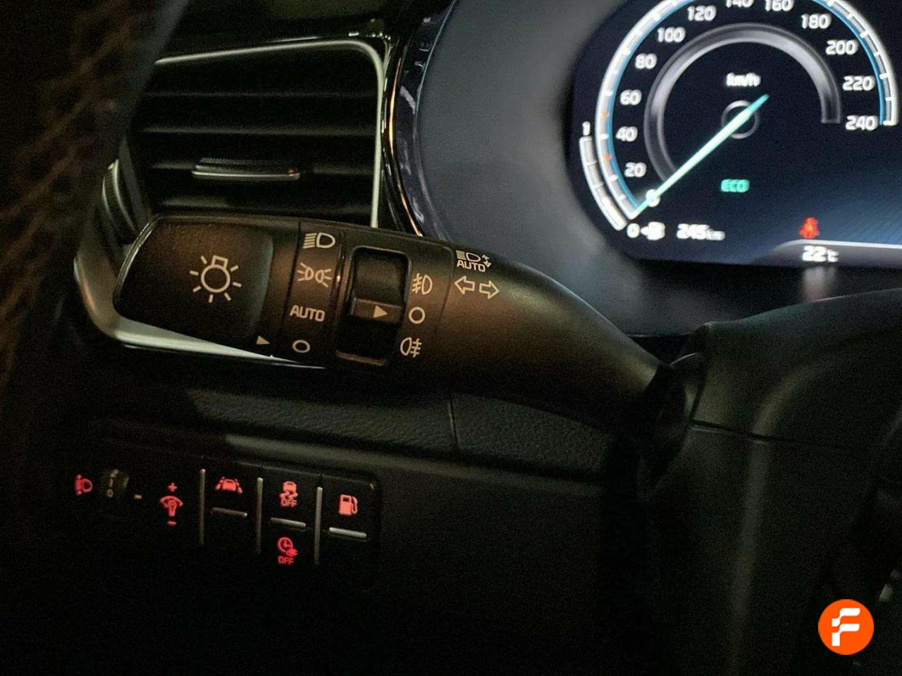 Foto Kia XCeed 18