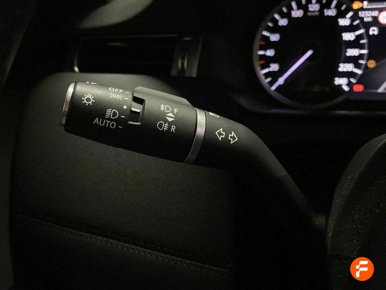 Foto Land-Rover Discovery Sport 17