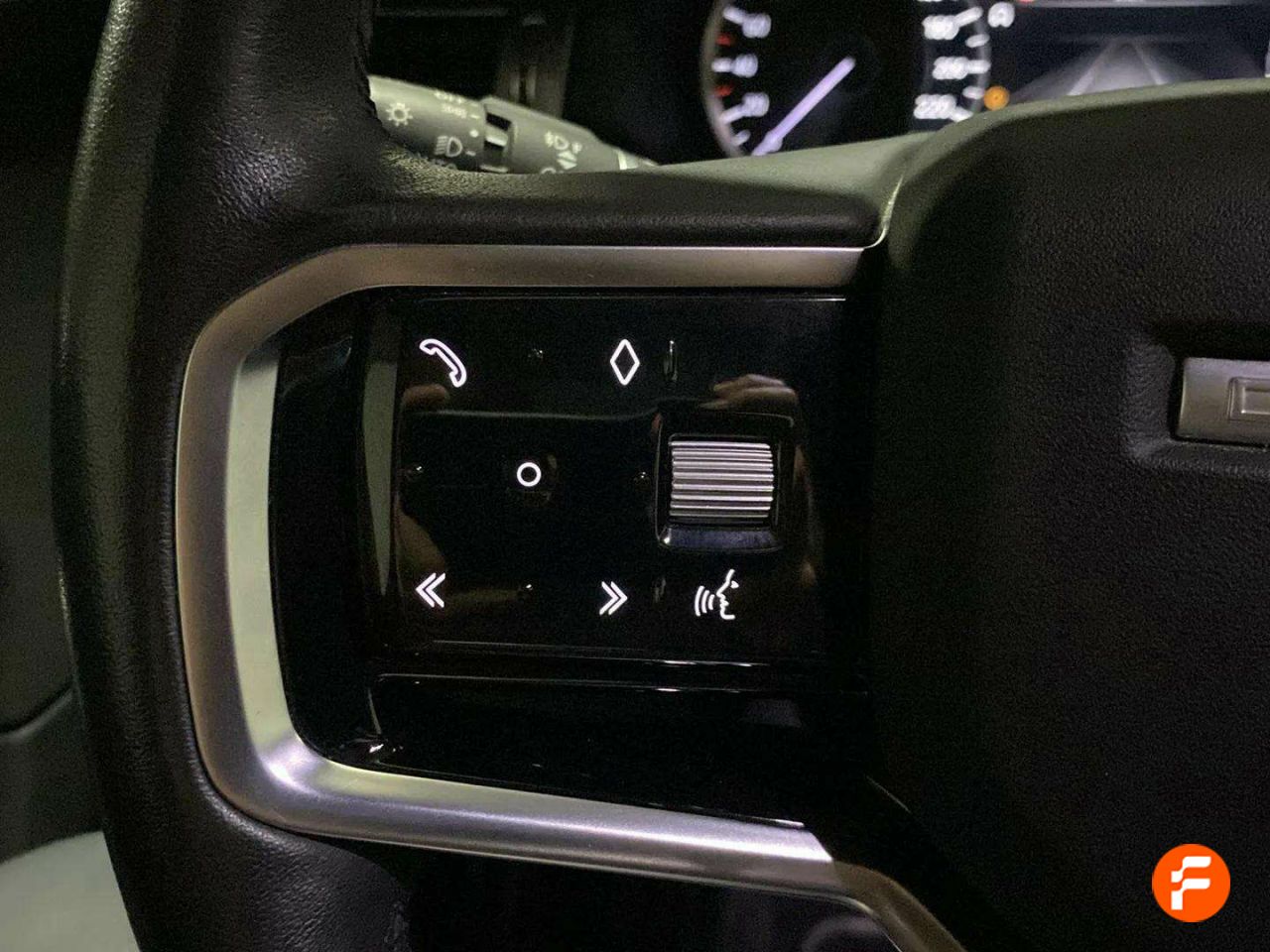 Foto Land-Rover Discovery Sport 19