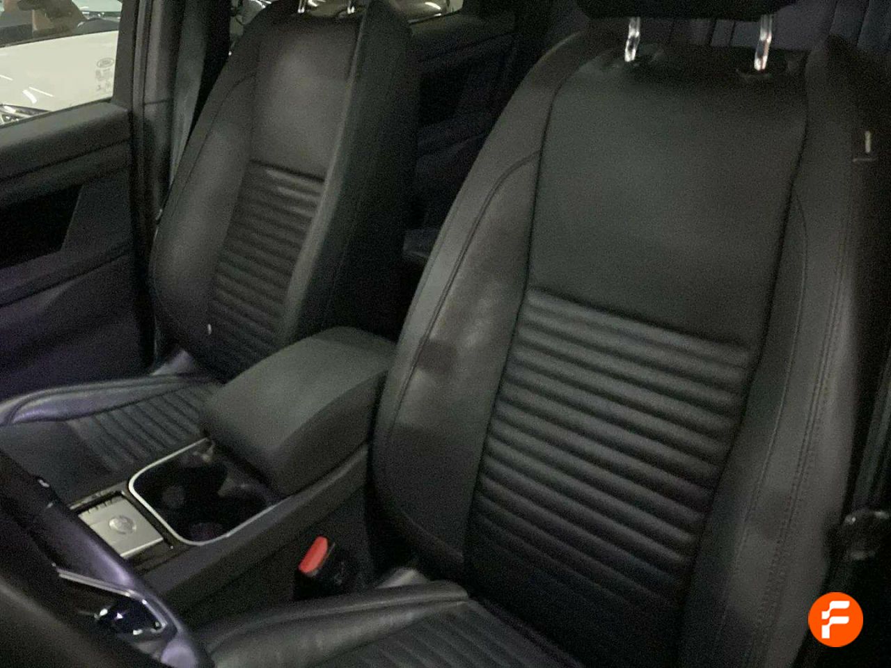 Foto Land-Rover Discovery Sport 31