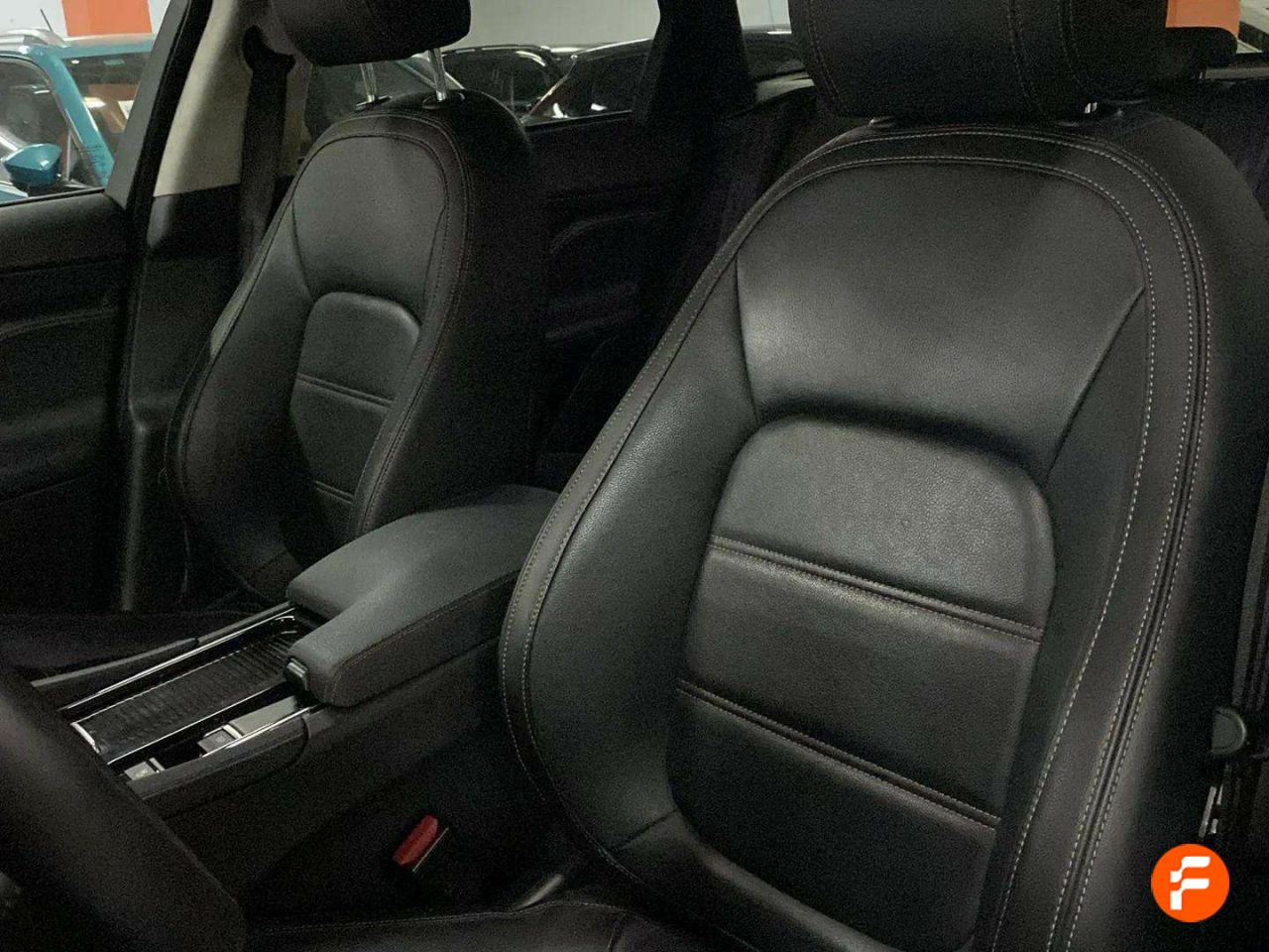 Foto Jaguar F-Pace 29