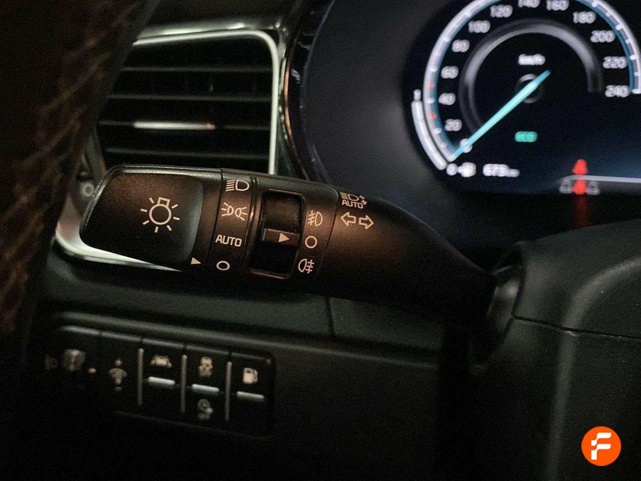 Foto Kia XCeed 17