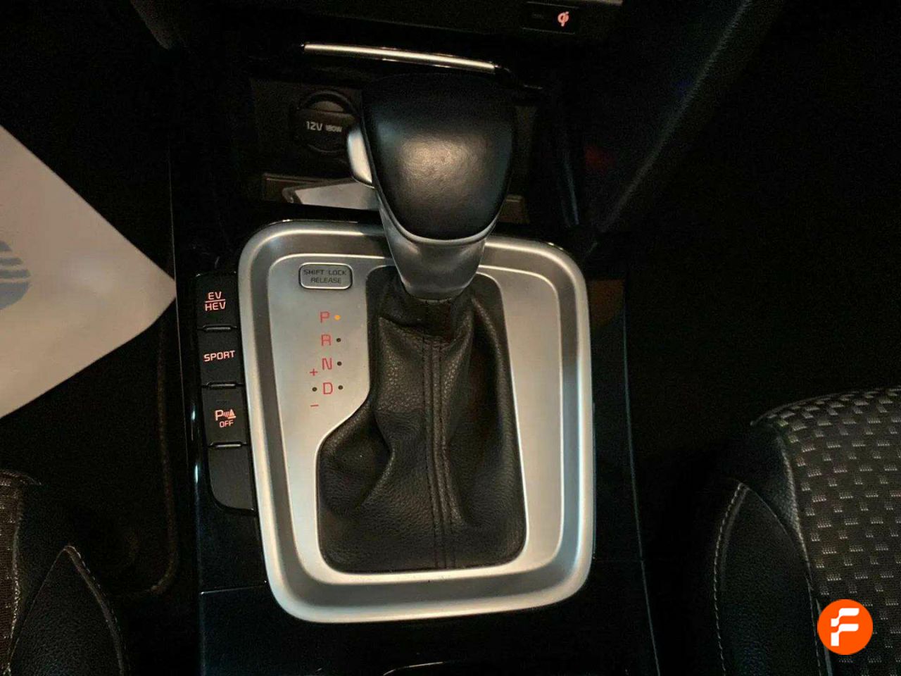 Foto Kia XCeed 27