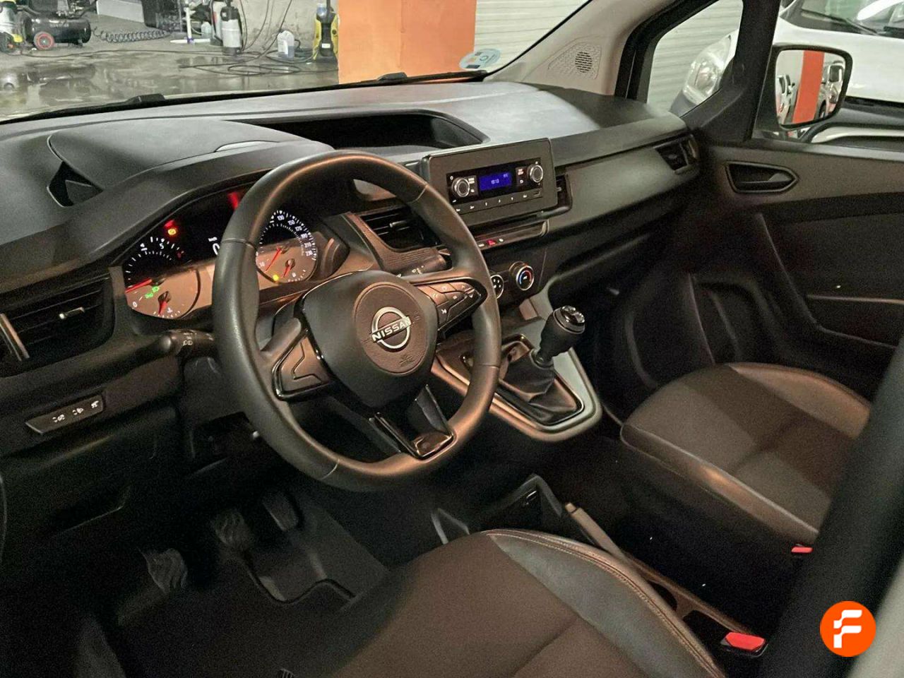 Foto Nissan Townstar 11
