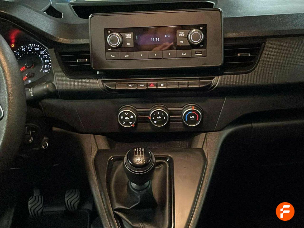Foto Nissan Townstar 19