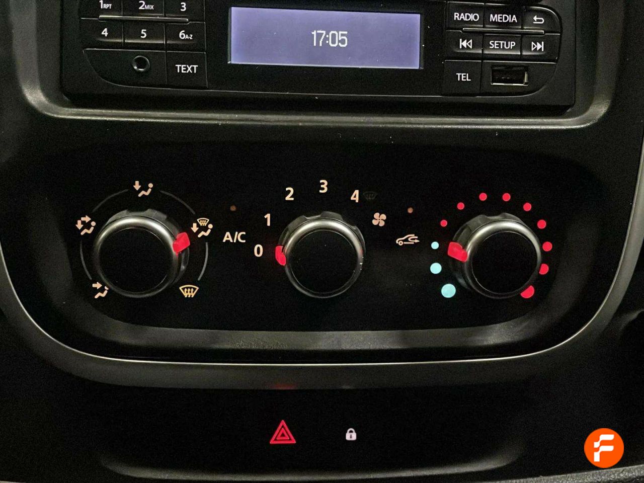 Foto Renault Trafic 19